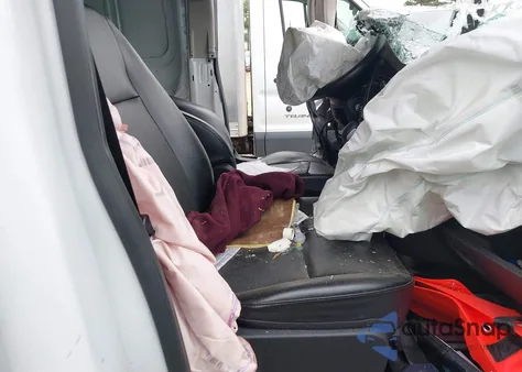 2020 Ford Transit-250 z USA, uszkodzony, nr VIN 1FTBR1C81LKB65621